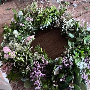 Kranz Natur mit Thymian, Bux und Schleierkraut | Türkranz Trockenblumen Disteln & Strandflieder image 1