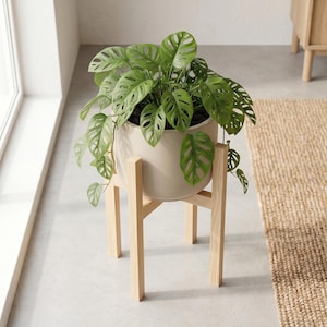 Soporte minimalista de roble para plantas, macetero de estilo moderno de mediados de siglo escandinavo.