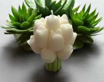 Vela perfumada em formato de buquê de tulipas, feita de cera de soja, para decoração de casa.