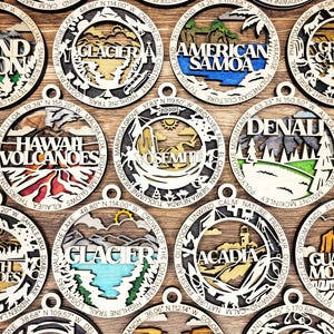 TODOS os parques nacionais dos EUA disponíveis Mesa Verde National Parks Ornament Series, placa ou ornamento, placa de ornamento de madeira natural multicamadas
