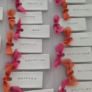 Segnaposto rettangolari in argilla - bomboniere colorate per matrimoni e battesimi