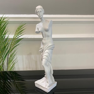 Aphrodite Statue,Aphrodite Altar,Goddess Statue,Venus Statue,Greek Mythology,Greek Roman Busts,Hecate Statue