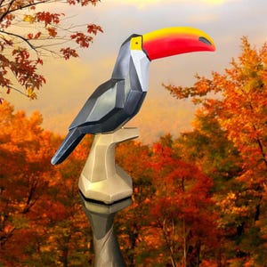 Large Realistic Toucan Bird Sculpture, Geometric Bird Art,Toucan Figurine,Animal Art,Desk Decor,Shelf Decor