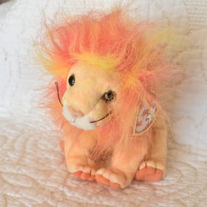 Vintage Bushy the Lion Beanie Baby, Vintage Beanie Baby, Small Lion Plush, Neon Lion, Bright Orange and Pink Lion, 2000s Lion Beanie Baby