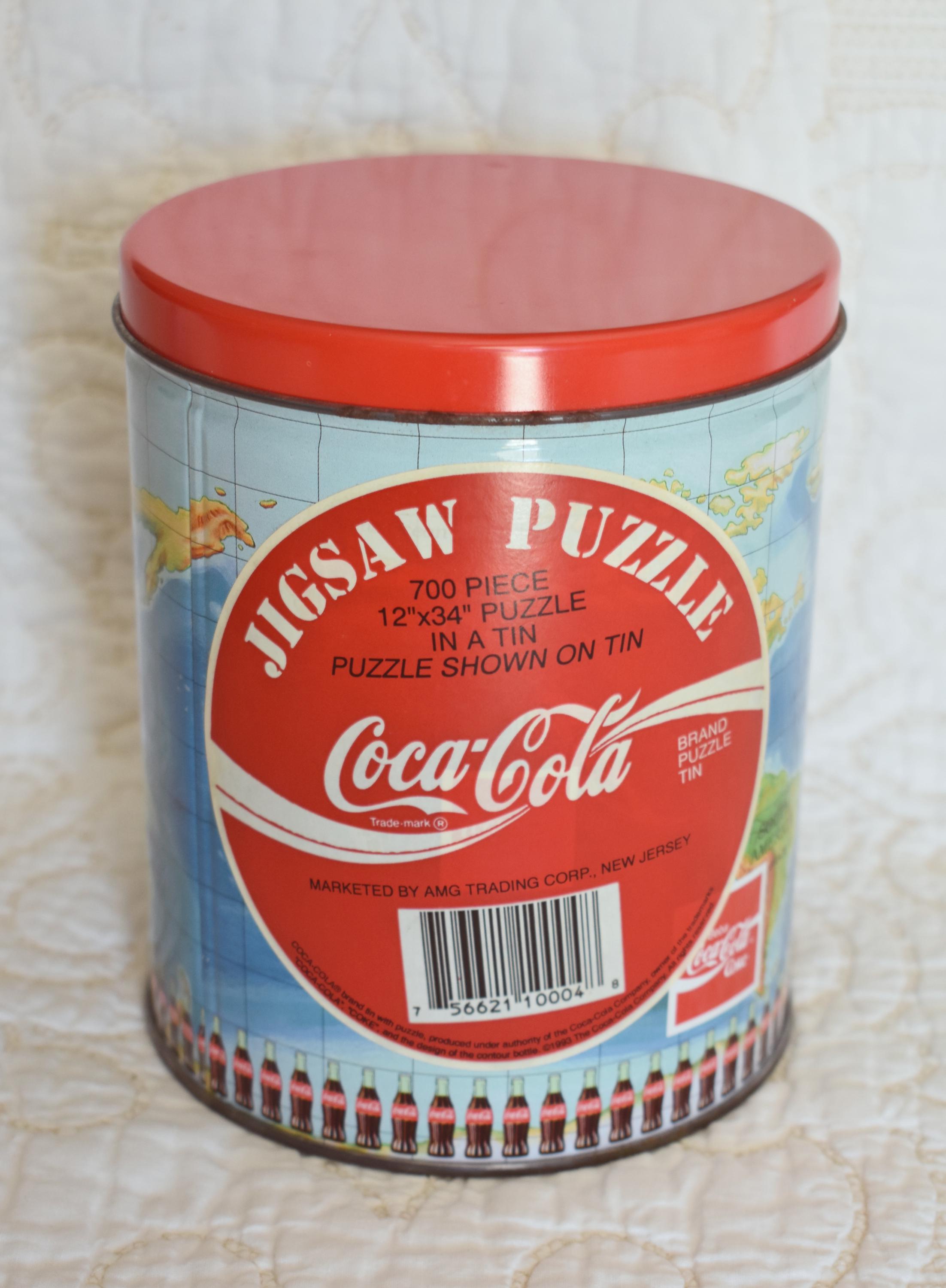 コレクターズアイテムの缶入りヴィンテージ コカ・コーラ「Around the