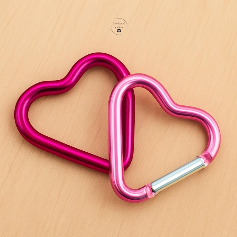 Heart carabiner clip in light and dark pink metal