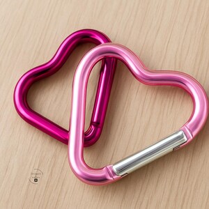 Heart shaped metal clip for keys and bag charms