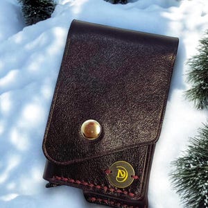 Portafoglio in pelle fatto a mano Edge, espulsore per carte in metallo, design sottile unisex, contiene 4+ carte e contanti, uso quotidiano minimalista, rosso bordeaux