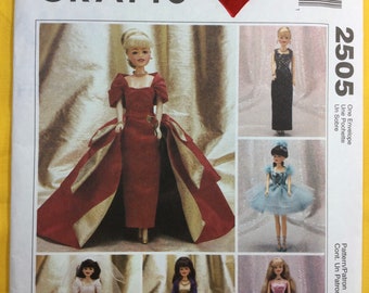McCalls 2505 Clothing Pattern for 12 inch Dolls