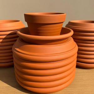 Terracotta Plant Saucers – Multiple Sizes | Unglazed Clay Drainage Trays for Indoor & Outdoor Pots