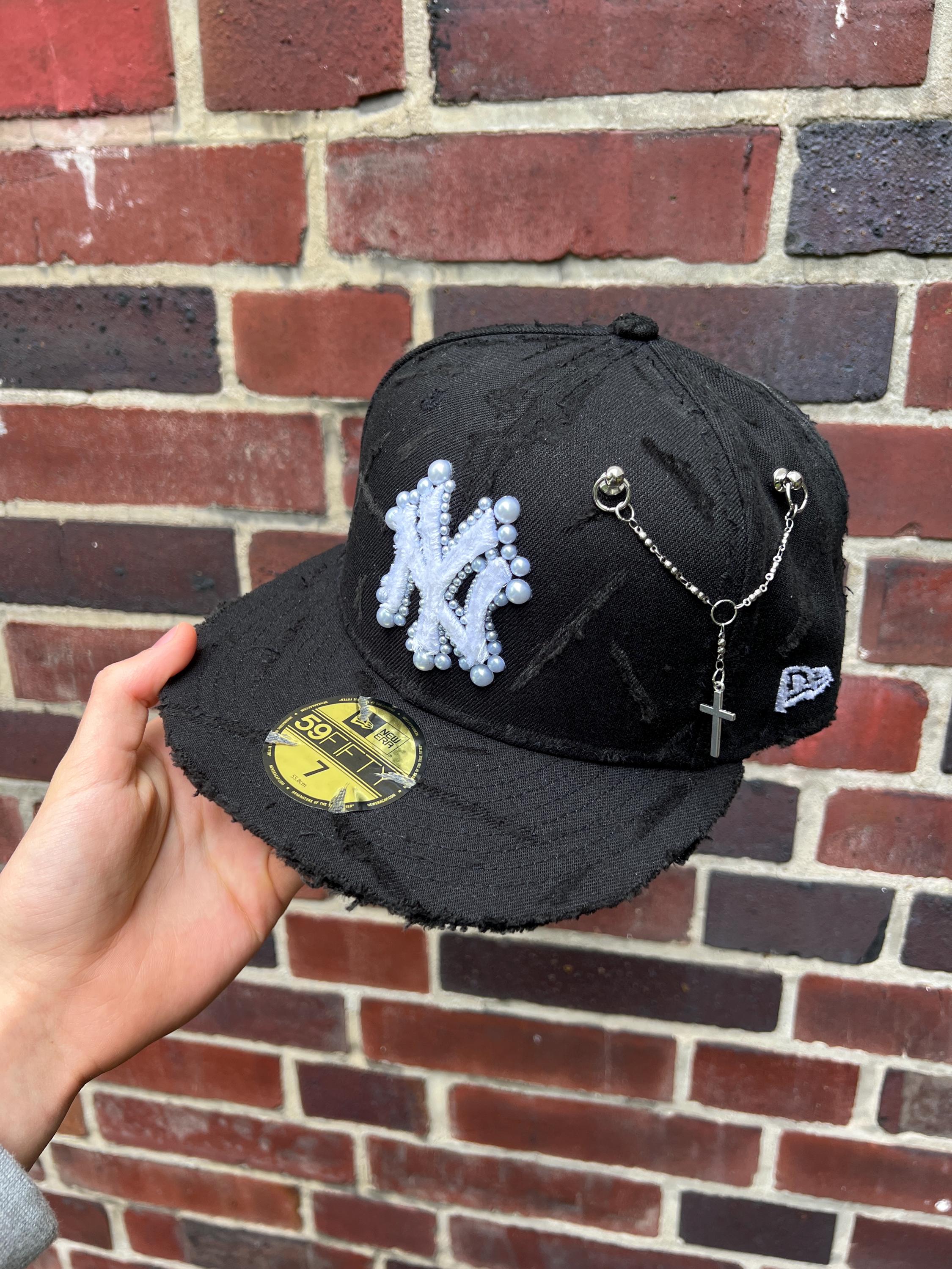 帽子 New Era Vintage Custom Jewelry Cap Custom Pearl New Era Fitted Cap With Cross Chain and Customized