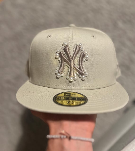 帽子 New Era Vintage Custom Jewelry Cap Custom Pearl New Era Fitted Cap - Etsy