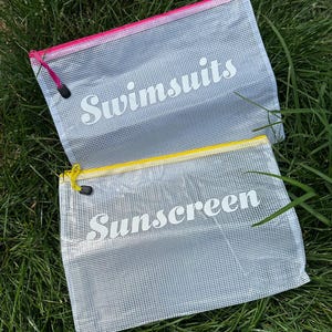 Water Resistant Beach Pouch: Wet/Dry Swimsuit Bag