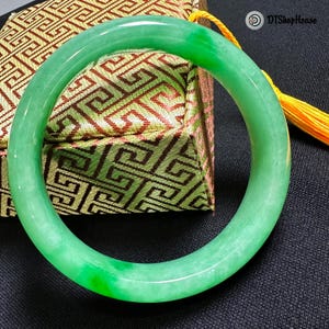 Brazalete de jade fino de 59 mm, jadeíta verde natural de Myanmar, regalo Feng Shui para ella