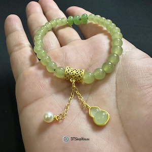 Natural Jade Beaded Bracelet with Gold Accents – 6.6mm Round Green Jade Beads – Elegant Handmade Gift for Women