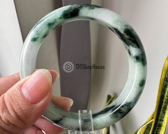 58 mm natürlicher Jade-Armreif - Floral Mist Green Stone Armband