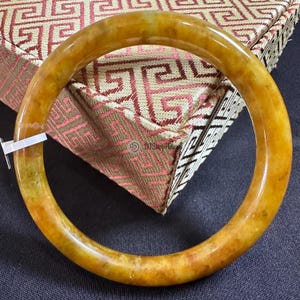 Brazalete de jade amarillo natural de 58 mm / Joyería de jadeíta birmana certificada / Idea de regalo Feng Shui