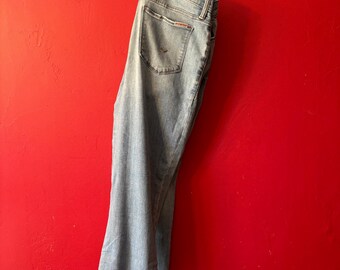Hudson skinny leg, medium wash, slight stretch, size 28
