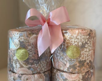 Rose Bouquet Bathroom Toilet Tissue Gift Set