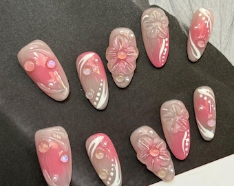 3D Blumen Aufpressnägel: Blush Pink Blumen Almond Nägel