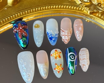 Oceanic Press On Nails: Irisierender Seestern, Perlen & Muscheln