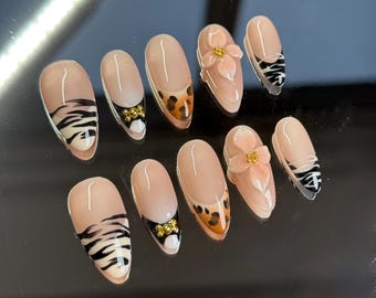 Handgefertigte Mandel Press-On Nägel: Zebra, Leopard & Floral 3D Tier Druck