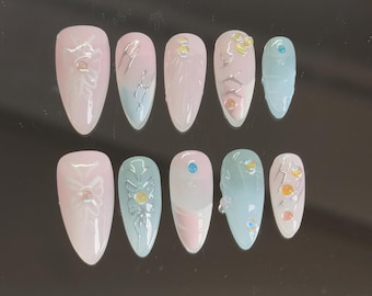 Weich Rosa Blau und Rosa Verträumte Frühlingstag Schmetterlinge Malerei Press-on Set Hellblau Romantische Perle Verschönerung Edelsteine Silber Akzente
