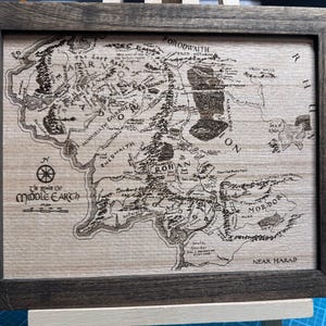 Cartes en bois gravées au laser