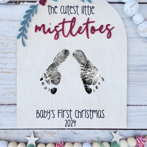 Mistletoes Baby Footprint Sign | Baby&#39;s First Christmas Keepsake| Baby Mistletoes Sig | DIY Baby Christmas Craft| Mistletoes Footprint Baby|