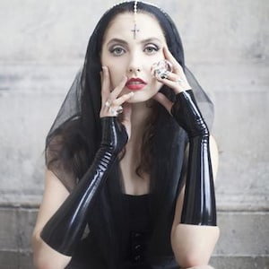 Lady Lucie Latex Elbow Length Fingerless Gloves