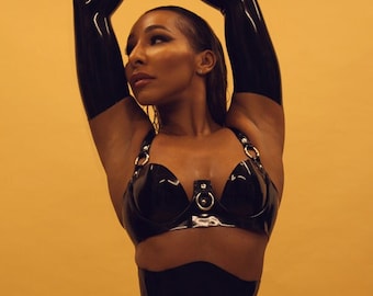 Lady Lucie Latex O Ring Bra
