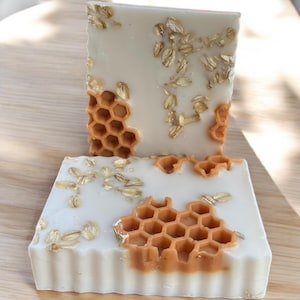 Jabón de avena, miel y leche de cabra / Jabón natural hecho a mano / Hidratante y suave para el cuidado de la piel