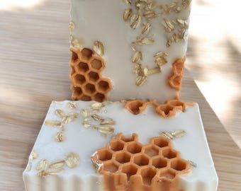 Oatmeal Honey Goat Milk Soap Bar | Natural Handmade Soap | Moisturizing Gentle Skincare