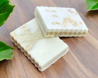 Handmade Green Tea Matcha Soap: Lemon Honey Goats Milk Soap