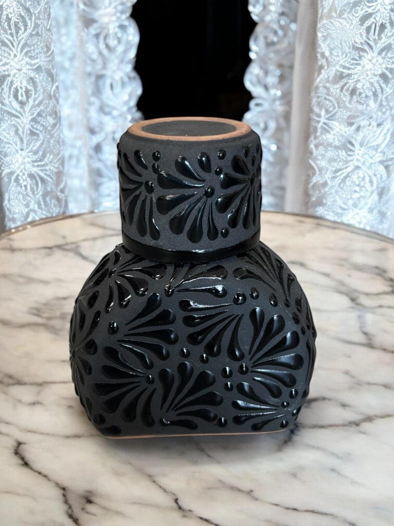 Small Black Clay Mexican Liquor Jug with Mezcal Cup “Mezcalera” – Cielito Lindo Inspired