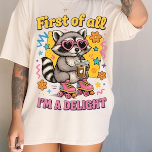 Camiseta con estampado de mapache juguetón: camiseta unisex con estampado animal estilo skater para amigos amantes de la diversión.