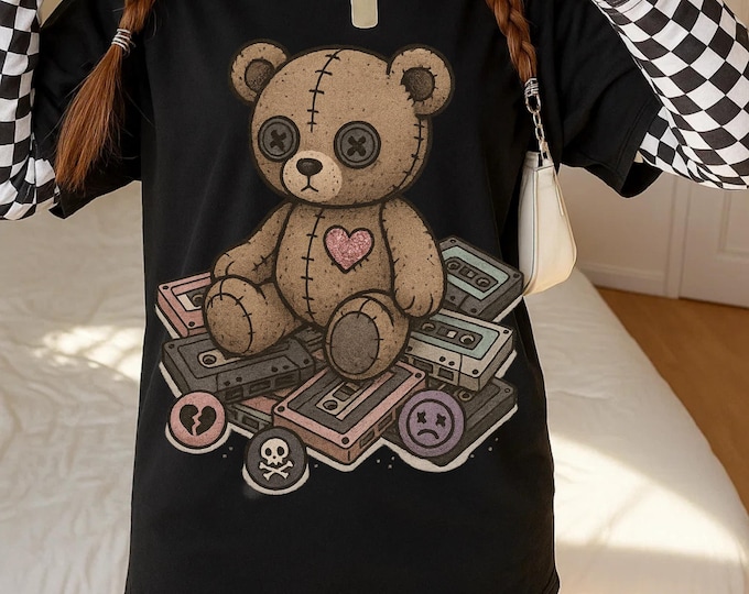Vintage Teddy Bear Graphic Tee, Cute T-Shirt for Kids, Cozy Gift for Birthdays, Casual Wear, Youth Fashion, Gift for Teddy Bear Lovers