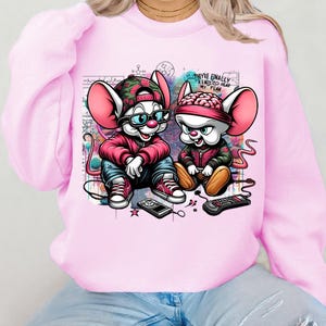 Sudadera de cuello redondo con dibujos de ratones: sudadera acogedora y urbana para adolescentes y adultos, un divertido regalo de invierno.