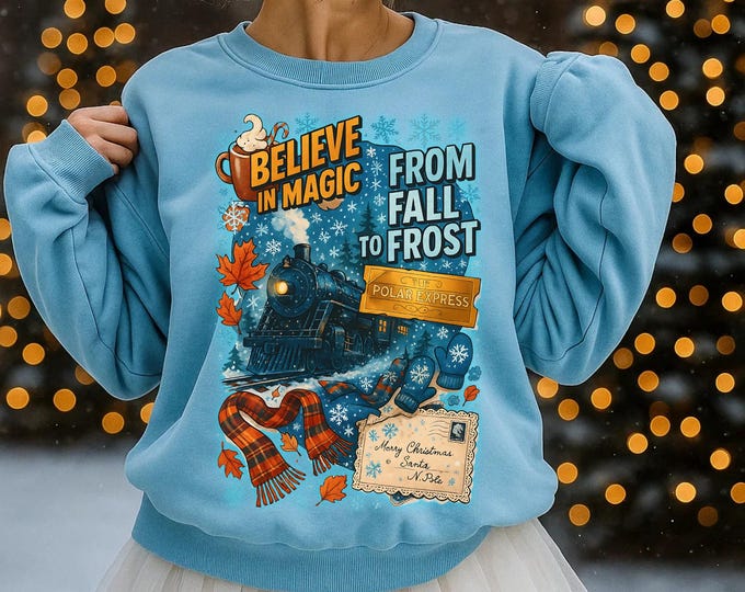 Festive Christmas Train Sweatshirt - Vintage Holiday Locomotive Crewneck Pullover for Winter Season