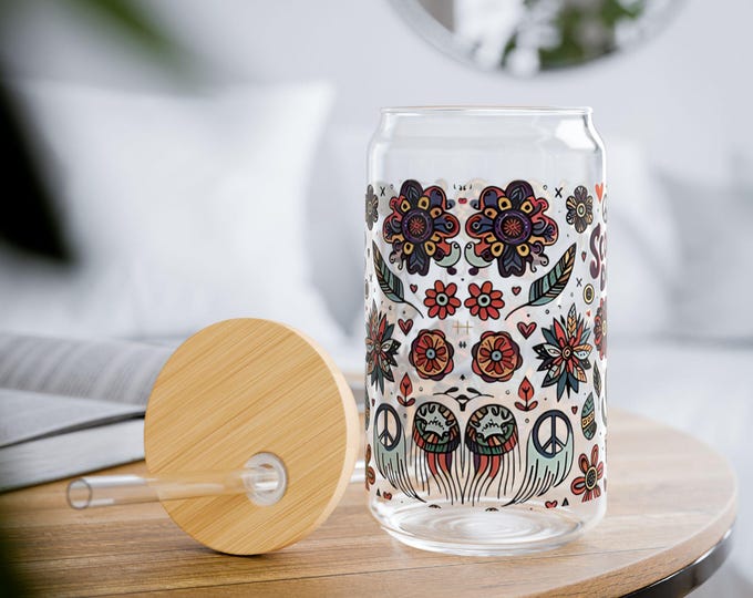Floral Peace Design Sipper Glass: Boho Drinkware with Bamboo Lid