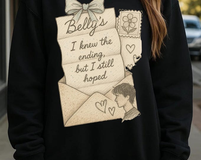 Cozy Book Lover Sweatshirt: Vintage Literary Fashion