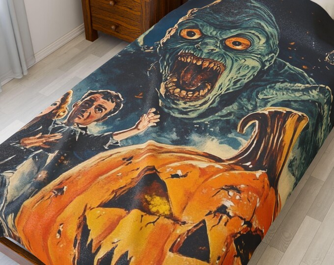 Spooky Movie Night Velveteen Throw Blanket: Halloween Haunted House Decor