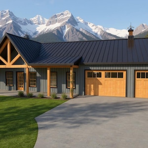 以下が含まれることがあります： 濃い青色の金属屋根と薄い青色のサイディングを備えたモダンなキャビン。家には木製のポーチとガレージドアがあります。背景には山脈と緑の草が広がっています。