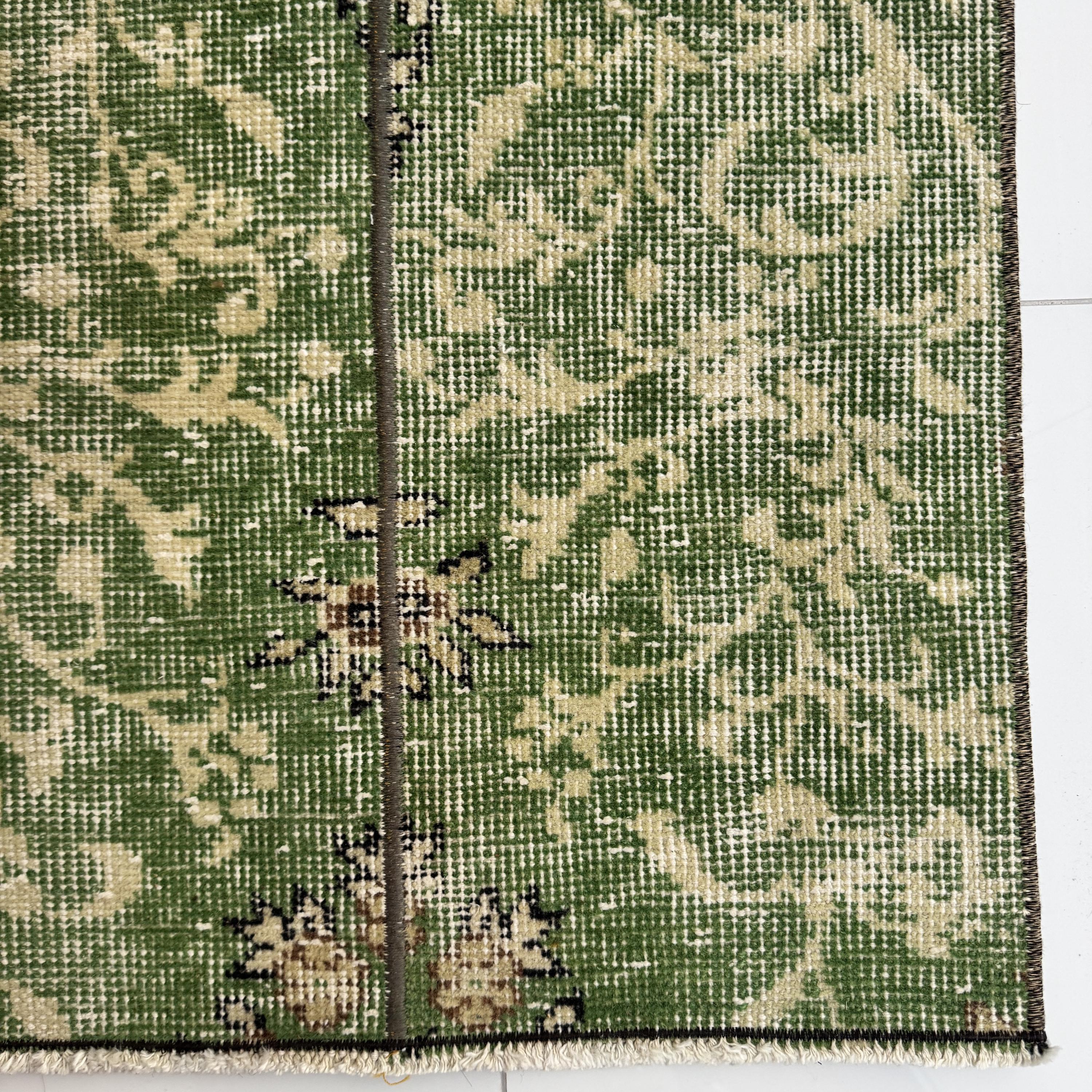 トルコ　ヴィンテージラグ　大判　グリーン　フローラル トルコヴィンテージラグ 貴重 超大判 167×269 グリーングリーン紋章柄