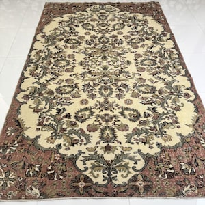 6x9 Floral Oriental Rug, 6x9 Wool Vintage Rug, Green Red Beige Turkish Rug, Hand Knotted Rug, Farmhouse Decor, Living Room Dining Room Rug