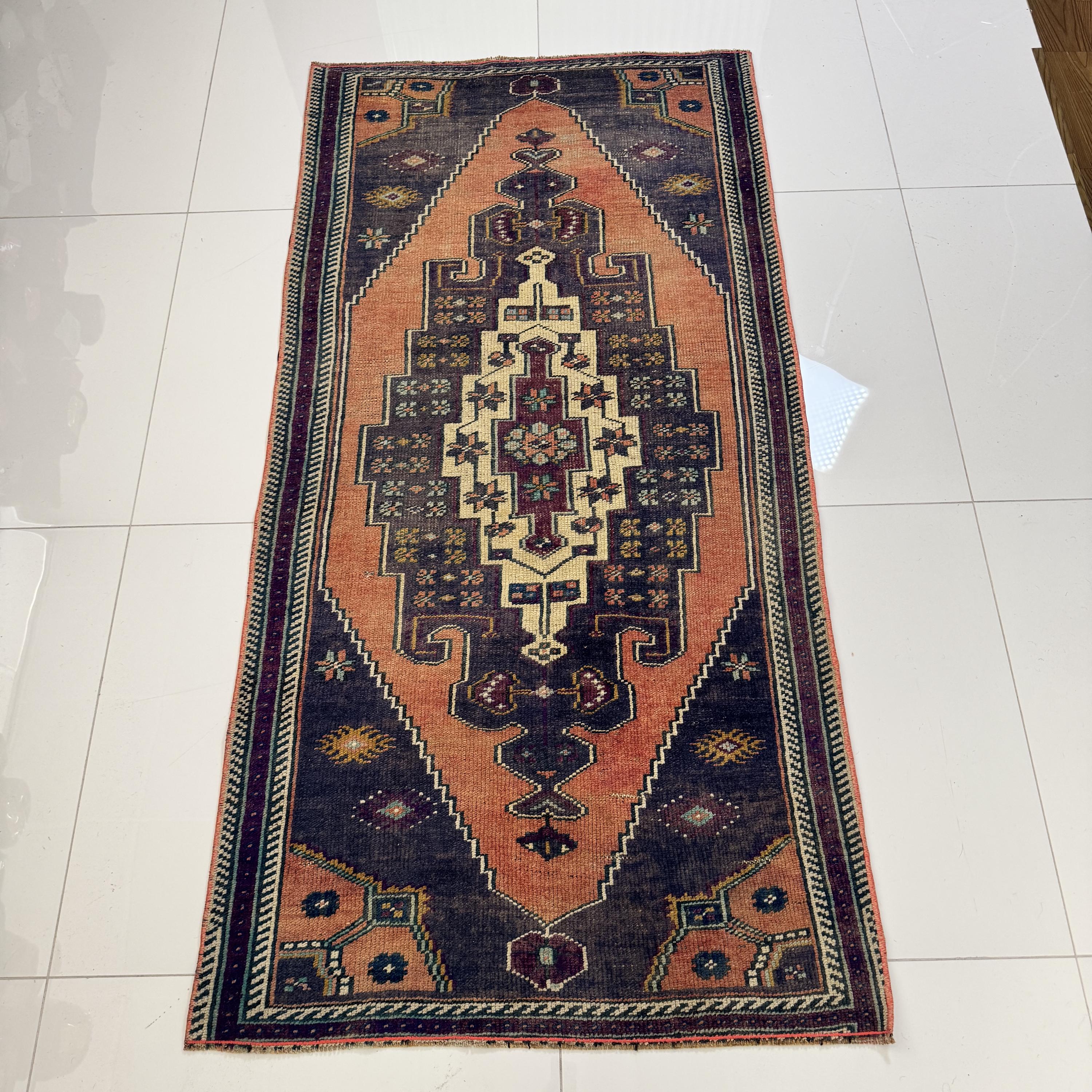 3x5 Vintage Oushak Rug: Hand-knotted Turkish Wool Area Rug in Red