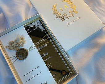 Caja de invitaciones de boda de acrílico dorado de lujo