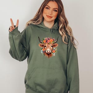 Highland Cow Hoodie, Highland Cow Sweatshirt, Cow with Flowers Hoodie, Funny Cow Hoodie, Farm Tee, Boho Sweatshirt, Country Farm Sweatshirt