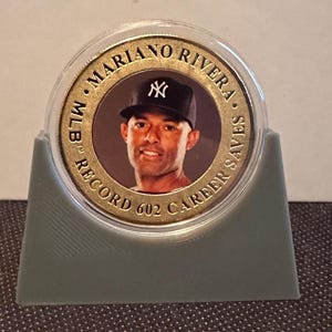 Coin Display Holder for Collectors - Coin Display Case - 3D Model