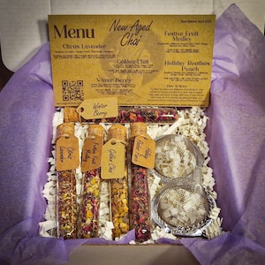Herbal Tea Giftbox: Loose Leaf Tea Sampler, 20 Servings